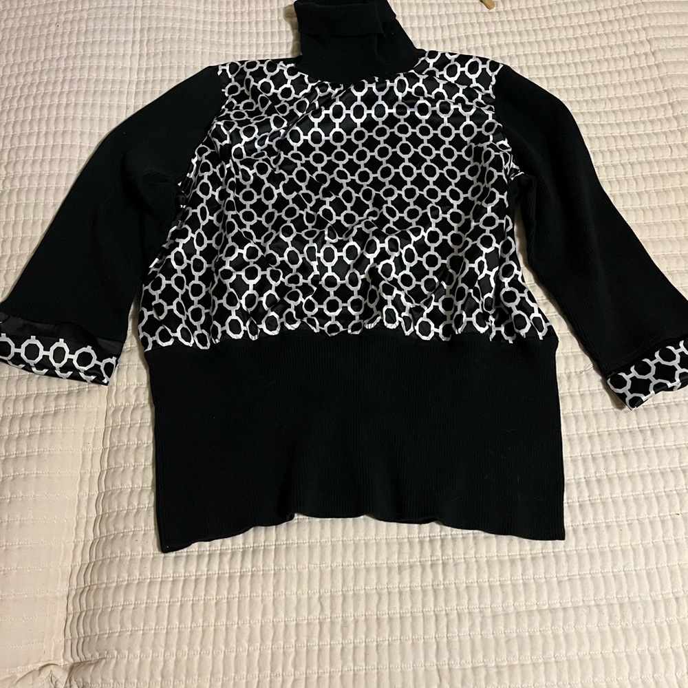 Elegant Black and‎ White Women's Turtleneck Sweater 2X